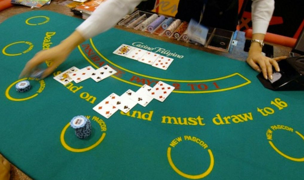 ایک اکاؤنٹ بنائیں یا MelBet APP کیسینو میں لاگ ان کریں۔